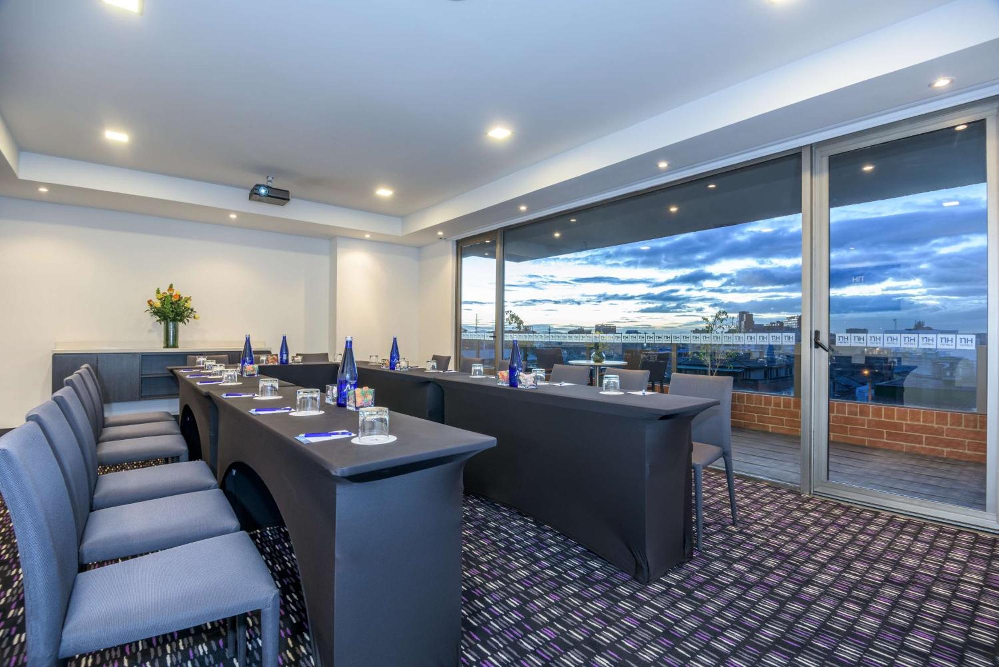 Nh Bogota Urban 26 Royal Hotel Екстериор снимка