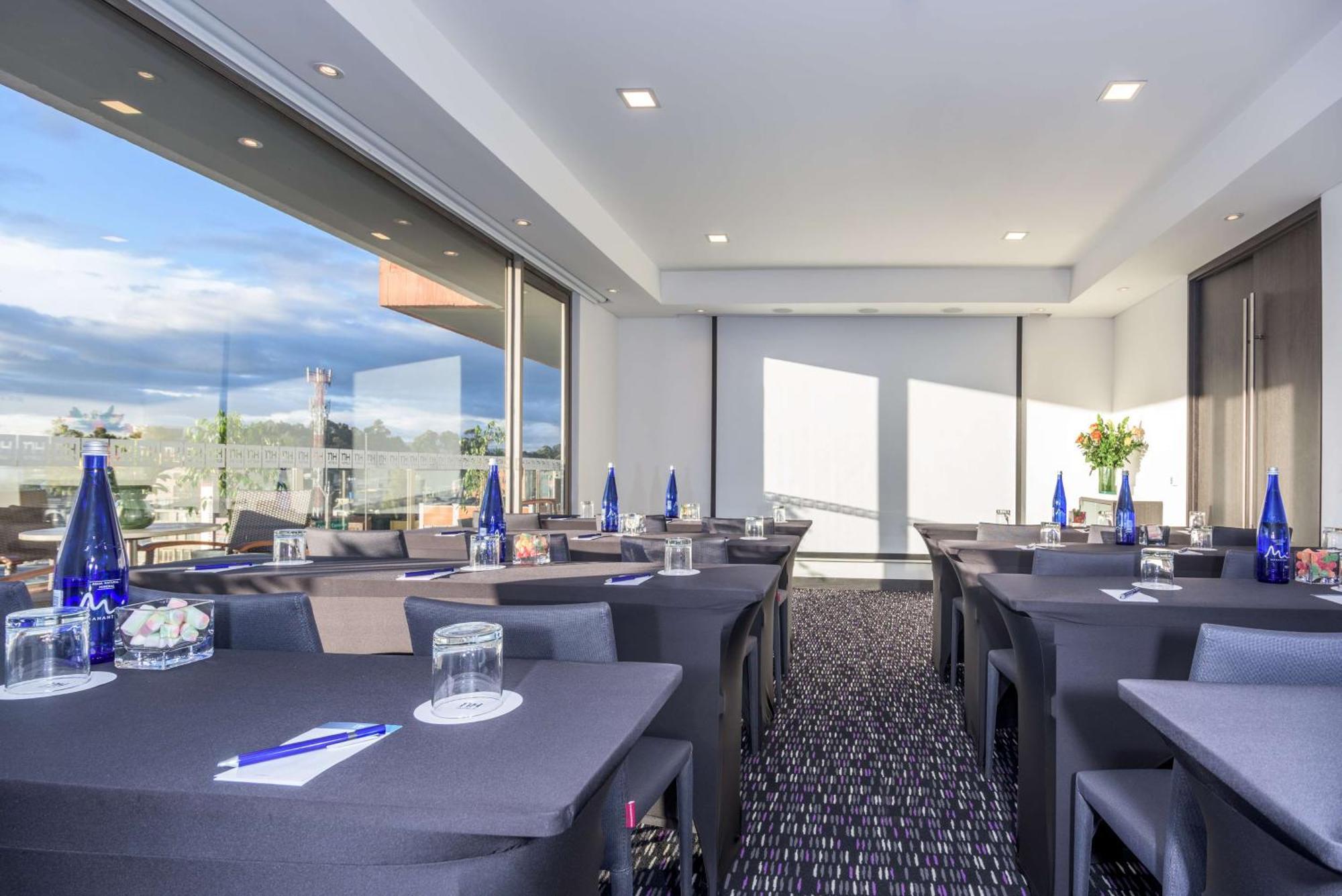 Nh Bogota Urban 26 Royal Hotel Екстериор снимка