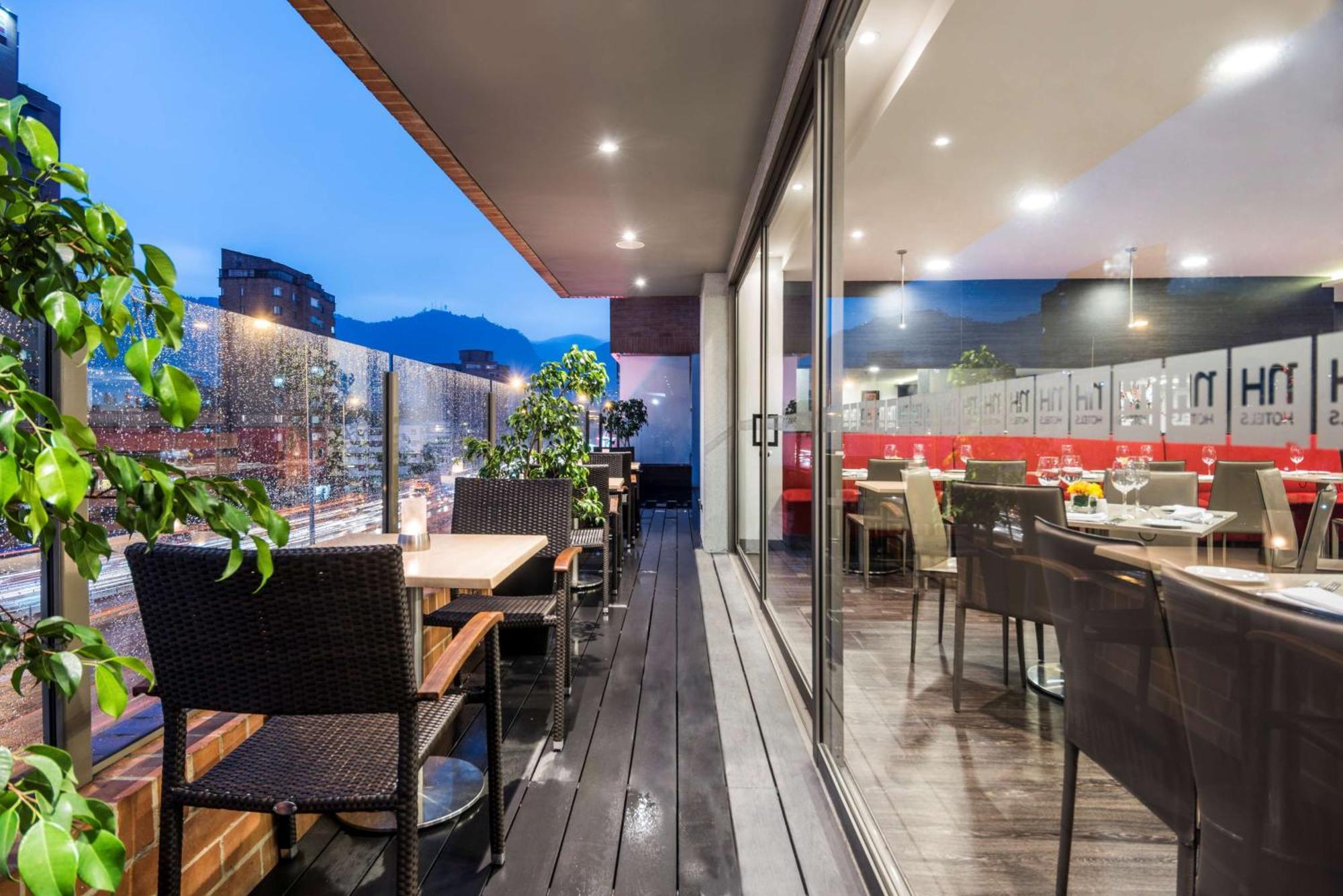 Nh Bogota Urban 26 Royal Hotel Екстериор снимка