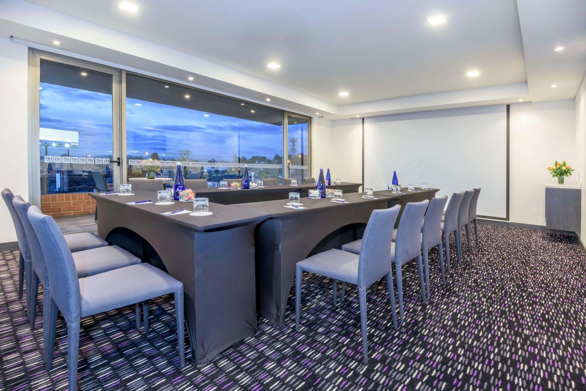 Nh Bogota Urban 26 Royal Hotel Екстериор снимка