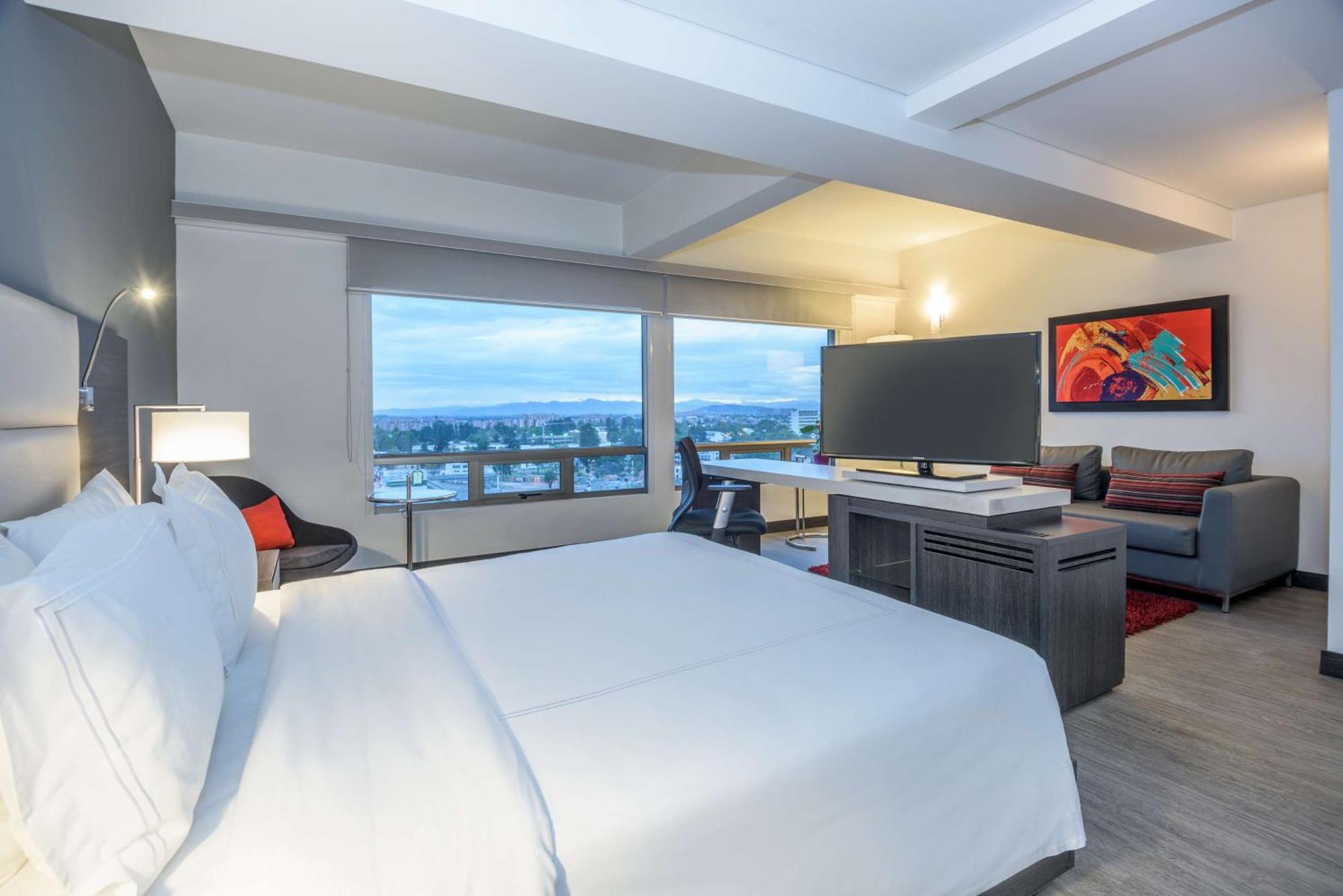 Nh Bogota Urban 26 Royal Hotel Екстериор снимка