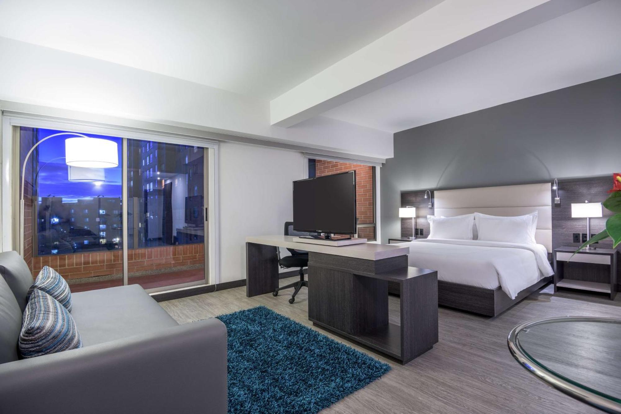 Nh Bogota Urban 26 Royal Hotel Екстериор снимка