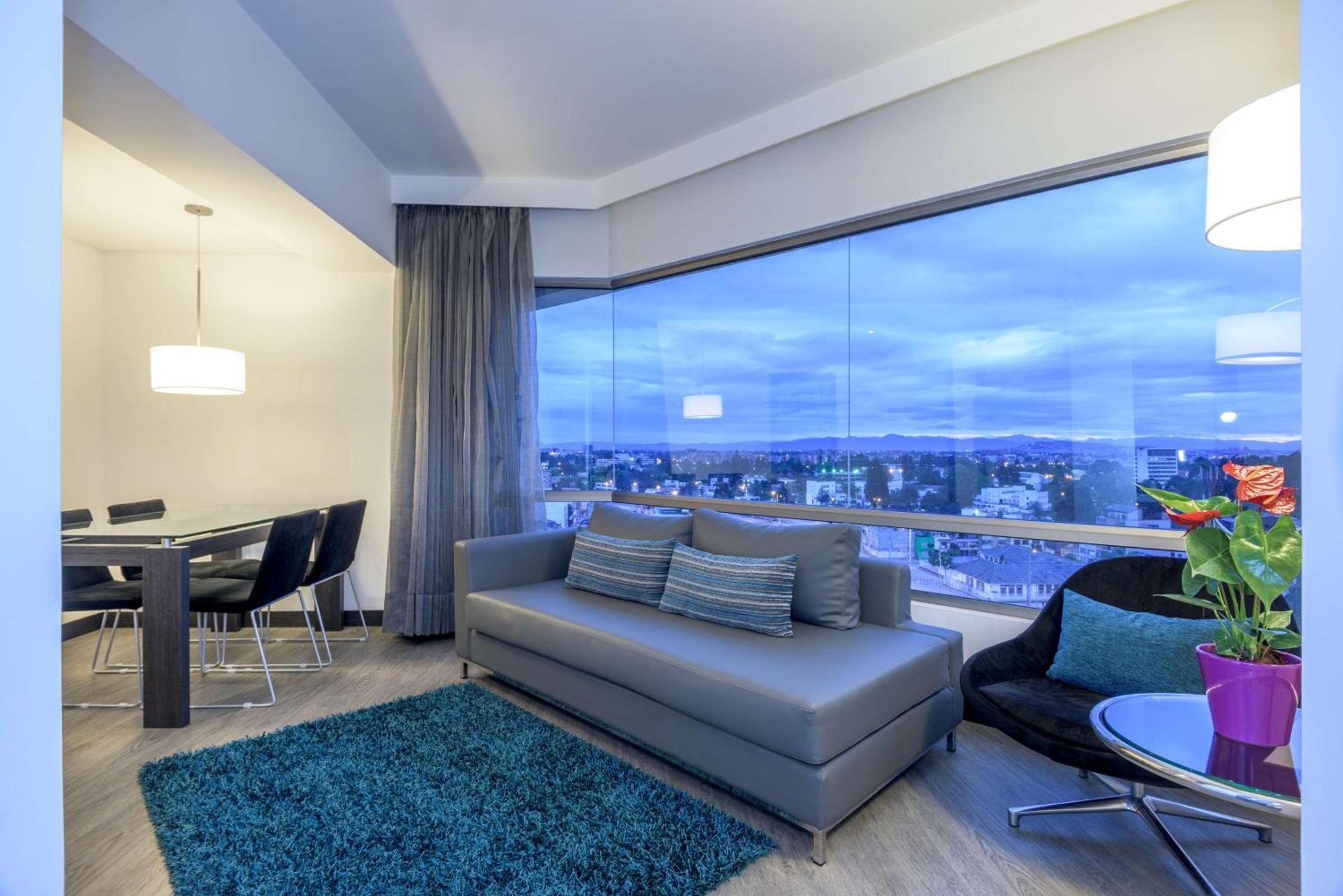 Nh Bogota Urban 26 Royal Hotel Екстериор снимка