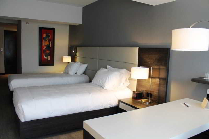 Nh Bogota Urban 26 Royal Hotel Екстериор снимка