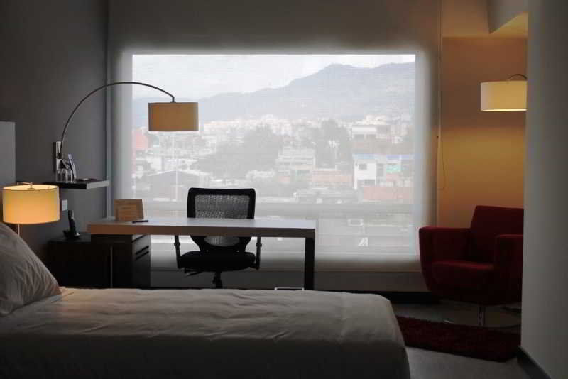 Nh Bogota Urban 26 Royal Hotel Екстериор снимка
